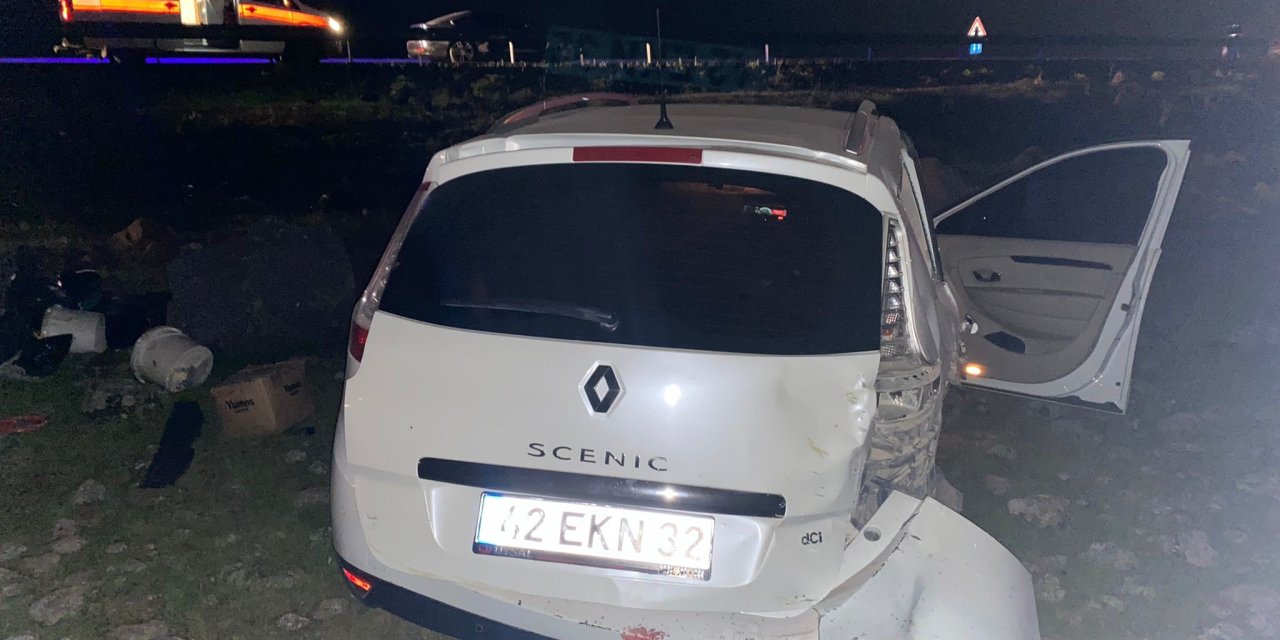 Otomobil, Tarlaya Uçtu; 2'si Ağır 5 Yaralı