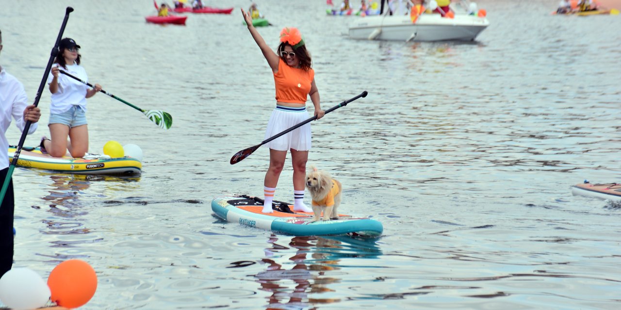 Portakal Çiçeği Karnavalı'nda ‘Su Korteji’; Kano, Gondol Ve Tekneler Nehirde