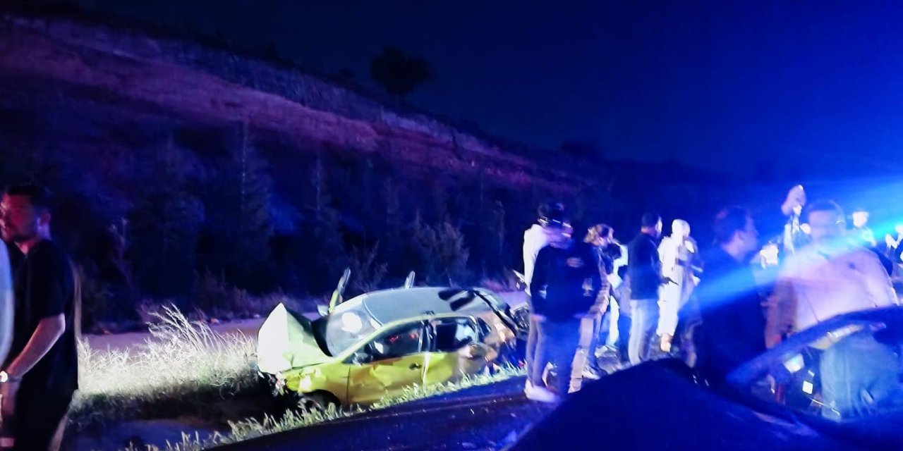 Eskişehir’de Polis Aracının Da Karıştığı Zincirleme Kaza; 8 Yaralı