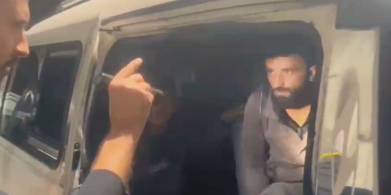 Osmaniye'de Durdurulan Minibüsten 9 Kaçak Göçmen Çıktı