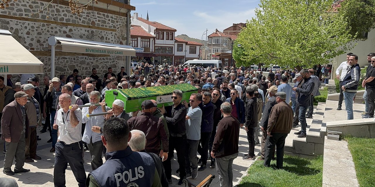 Tersanedeki Kazada Ölen Başmühendis, Son Yolculuğuna Uğurlandı