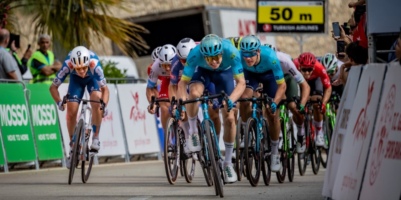 Tur'un En Uzun Etabını Astana Takımı'ndan Max Kanter 4 Saat 43 Dakika 16 Saniye İle Kazandı