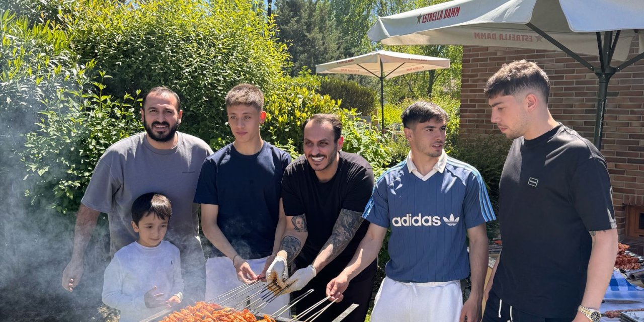 Arda Güler'den Real Madridli Futbolculara Mangal Ziyafeti