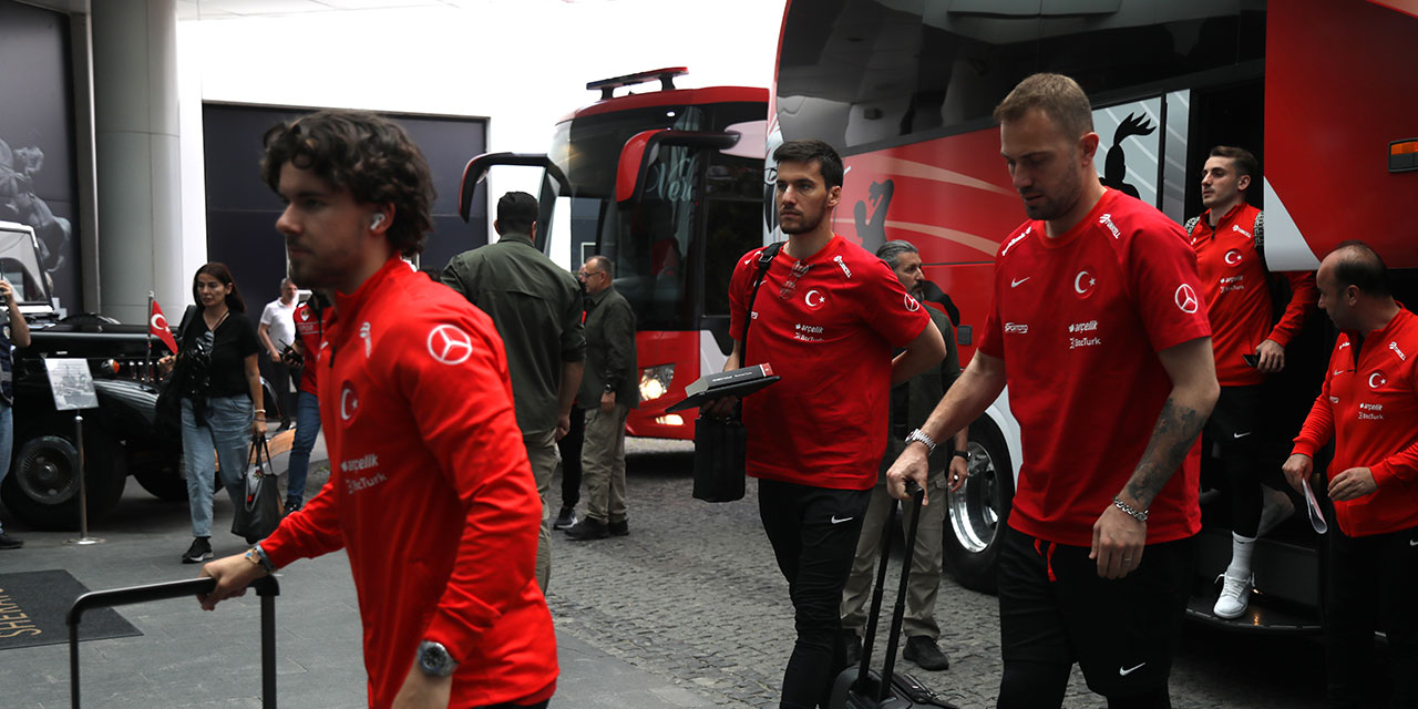 A Milli Futbol Takımı, Samsun'a geldi