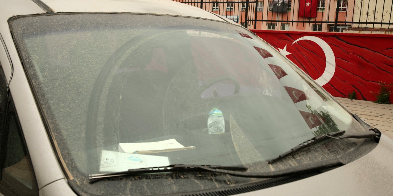 Tekirdağ Ve Edirne’de Toz Taşınımı; Araçlar Çamurla Kaplandı