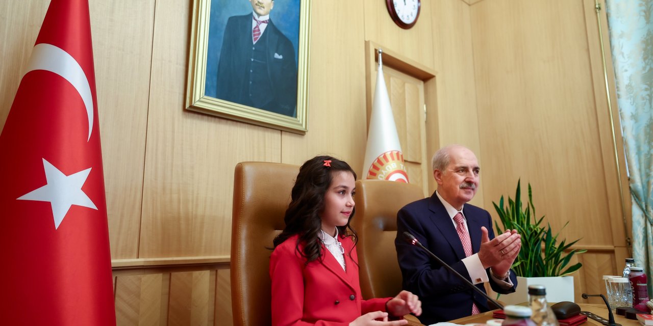 Tbmm Başkanı Kurtulmuş, Koltuğunu 6'ncı Sınıf Öğrencisi Aysima'ya Devretti