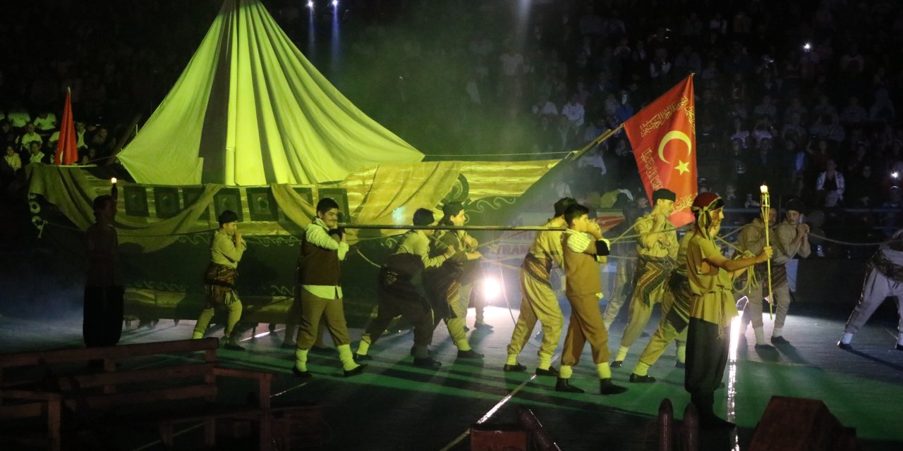 Bolu’da 23 Nisan Töreninde Gemiler Karadan Yürütüldü, Atatürk Canlandırıldı