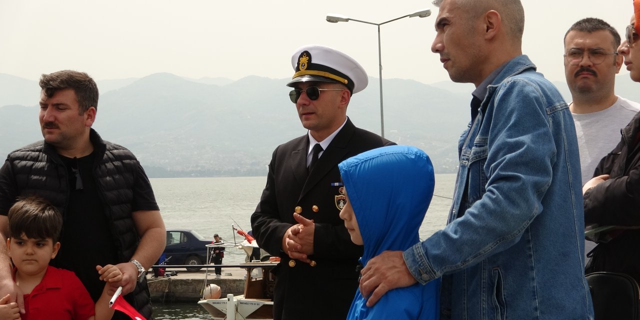 Tcg Fırtına Hücumbotu'na Çocuklardan İlgi