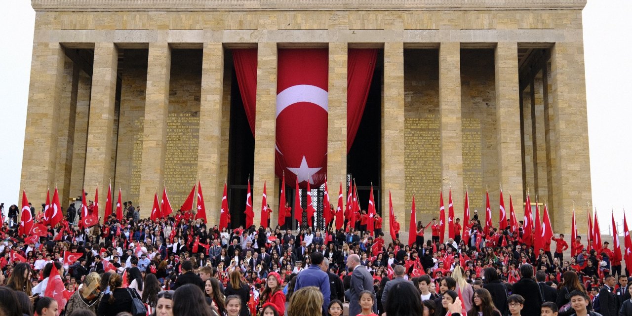 Anıtkabir'de '23 Nisan' Yoğunluğu