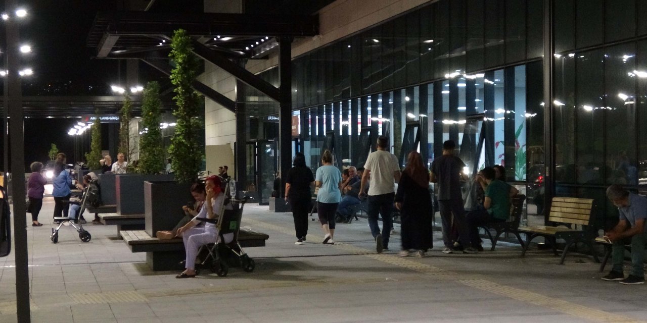 Sağlık Görevlilerini İlgisizlikle Suçlayıp, Gün İçerisinde 2 Kez Hastaneyi Bastı; Tutuklandı