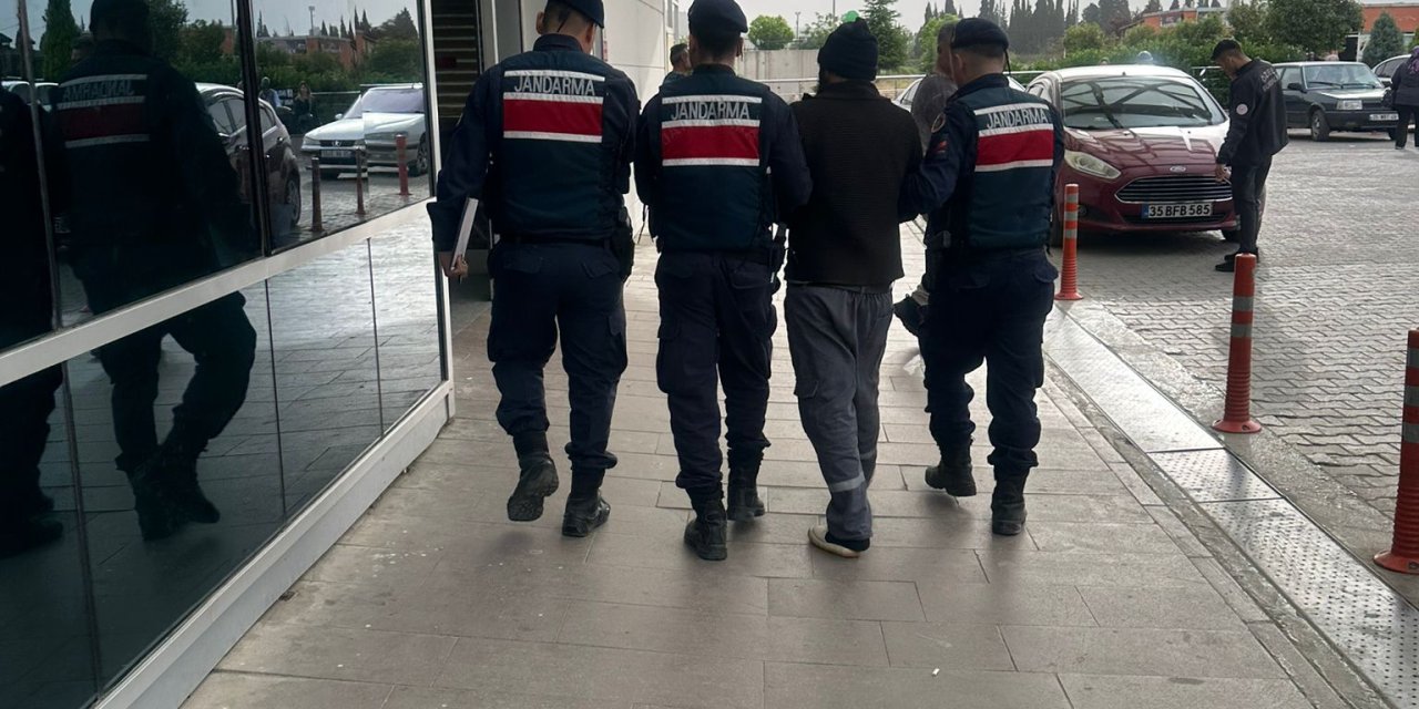 İzmir'de Deaş Operasyonu: 11 Gözaltı