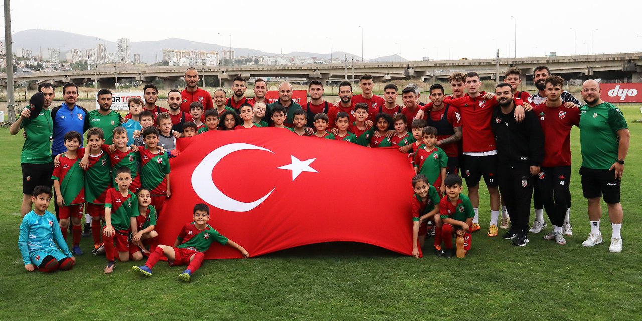 Karşıyaka Play-off'a Bileniyor