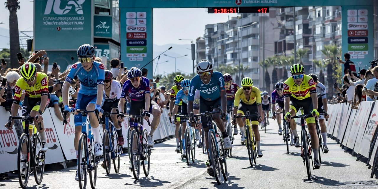 İzmir 59'uncu Cumhurbaşkanlığı Bisiklet Turu'nu Bekliyor