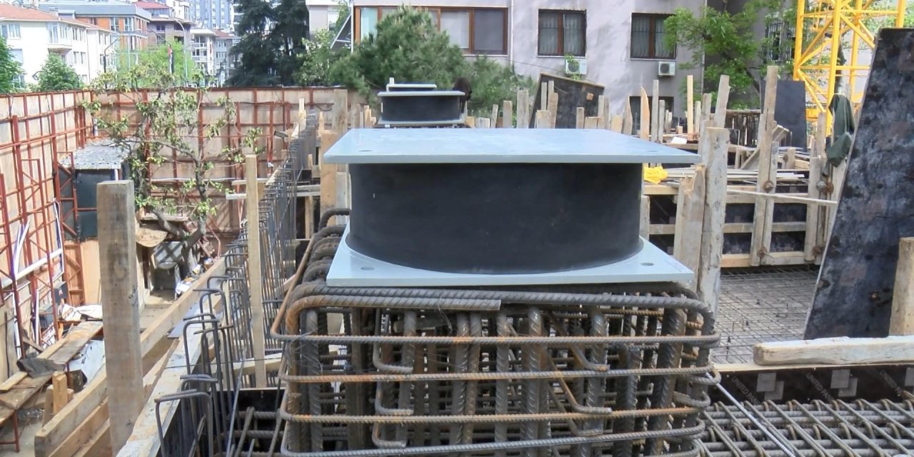 İstanbul- Yeni Zelanda Başbakan Yardımcısı Peters Ülkesinden İthal Edilen İzolatörlerin Kullanıldığı Şantiyeyi Ziyaret Etti