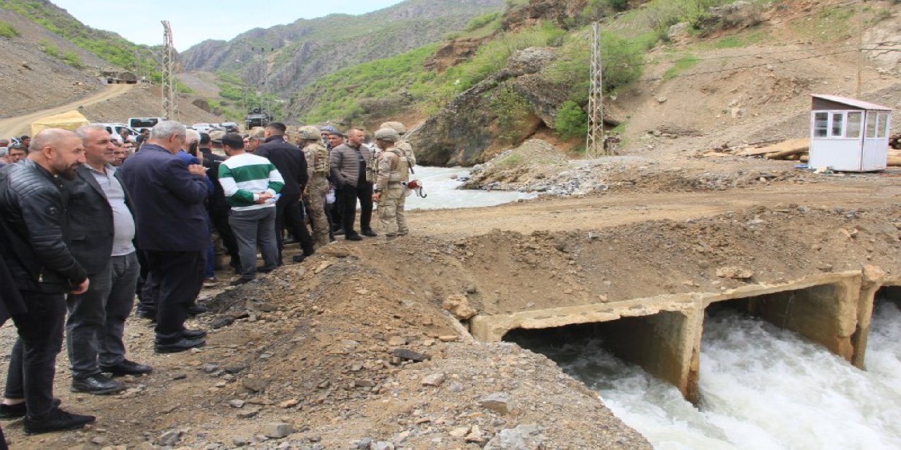 Hakkari'de Köylülerin Maden Ocağı Tepkisi