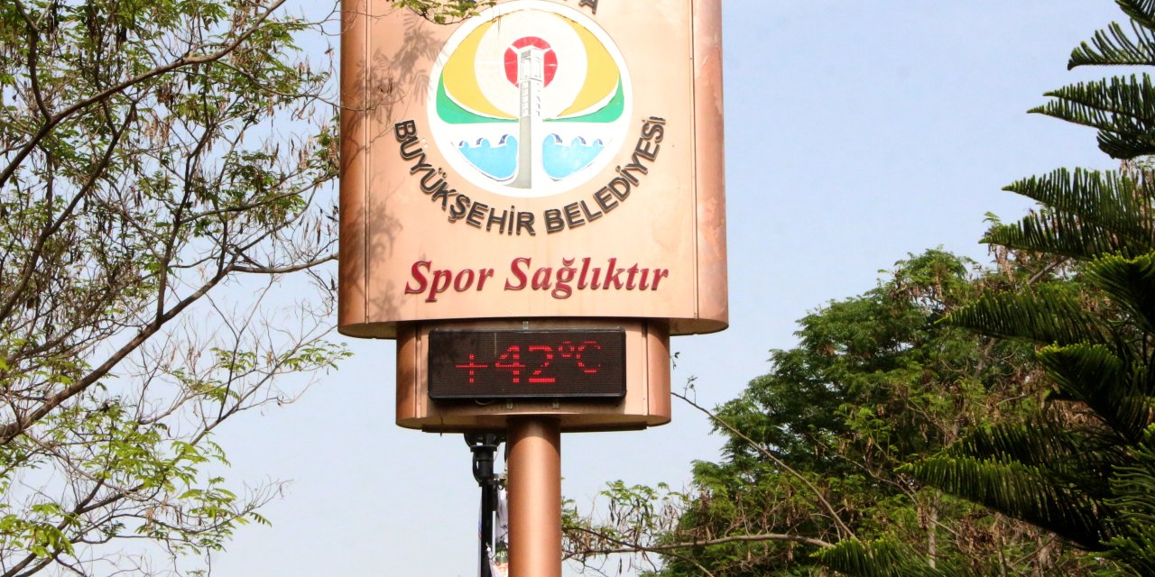 Adana Erken Isındı; Termometreler 42 Dereceyi Gördü