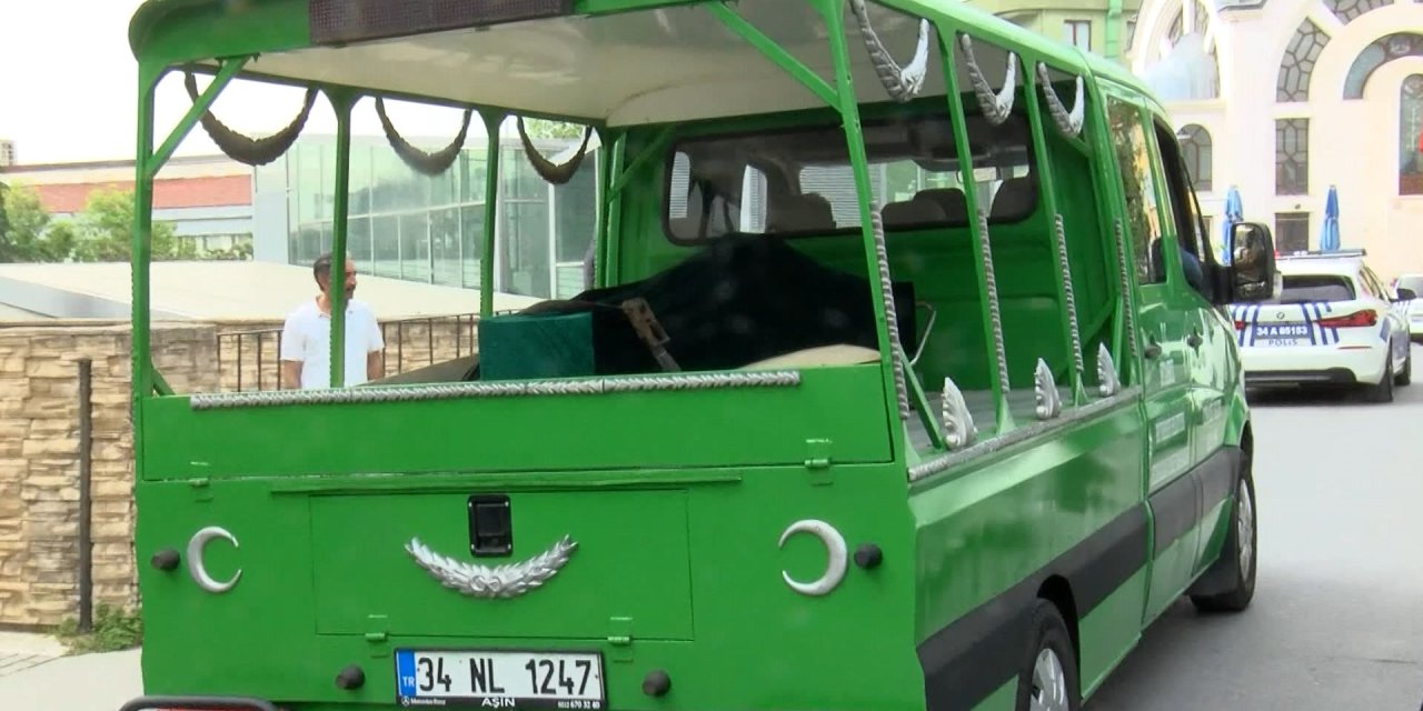 Eski Bakan Mehmet Ali Yılmaz Evinde Ölü Bulundu