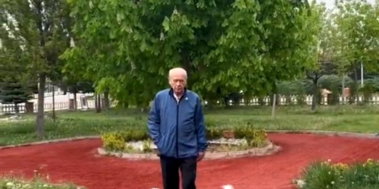 Bahçeli, Parkta Yürüyüş Yaptı