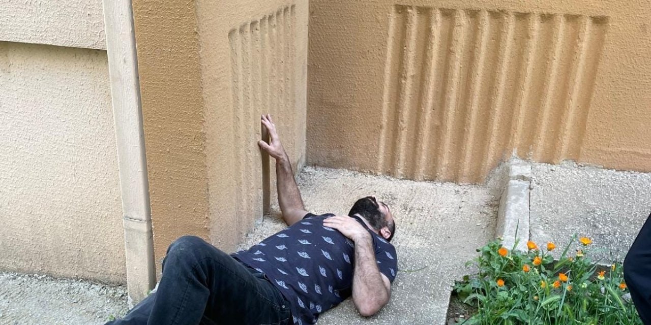 Balkondan Sarkarak Polisten Kaçmaya Çalışan Şüpheli, 3'üncü Kattan Düşüp Yaralandı