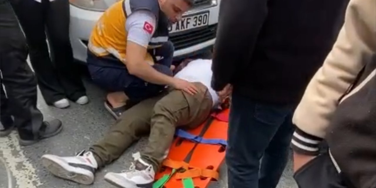 İstanbul - Sultangazi'de Motosiklet Sürücüsü Otomobilin Açılan Kapısına Çarptı