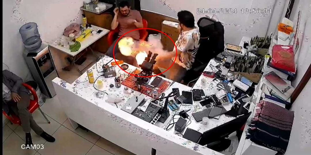 Cep Telefonu Tamir Sırasında Patladı