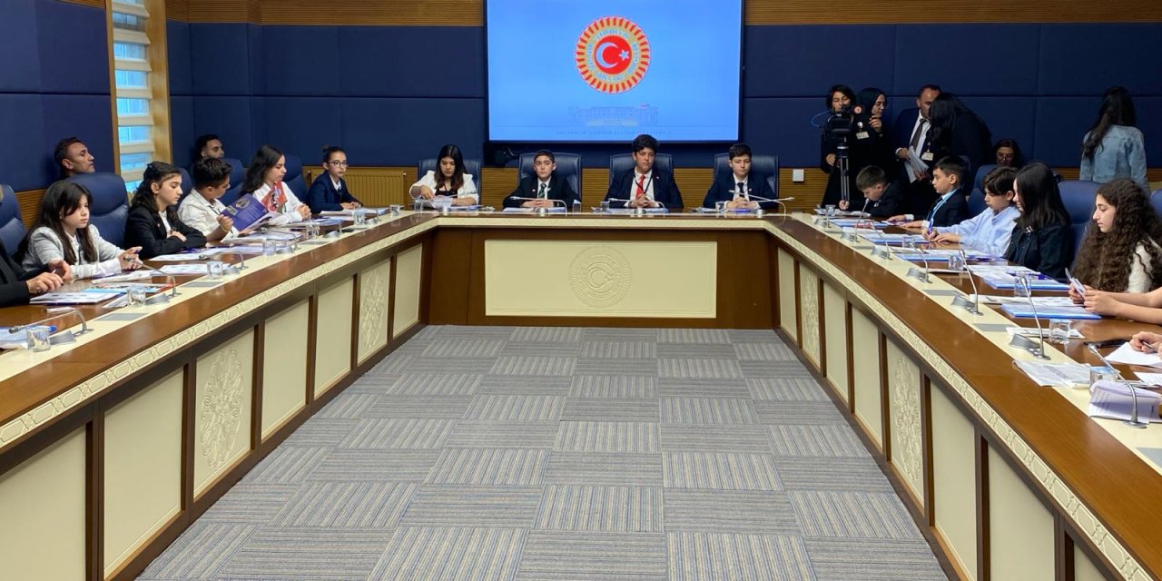 Katırcıoğlu: Yakın Coğrafyamızda Çocuk Ölümleri; Irkçılık, Katliam Ve Soykırım Görüyoruz