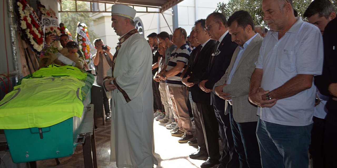 Turgutlu’yu Ağlatan Genç Hakeme Son Görev