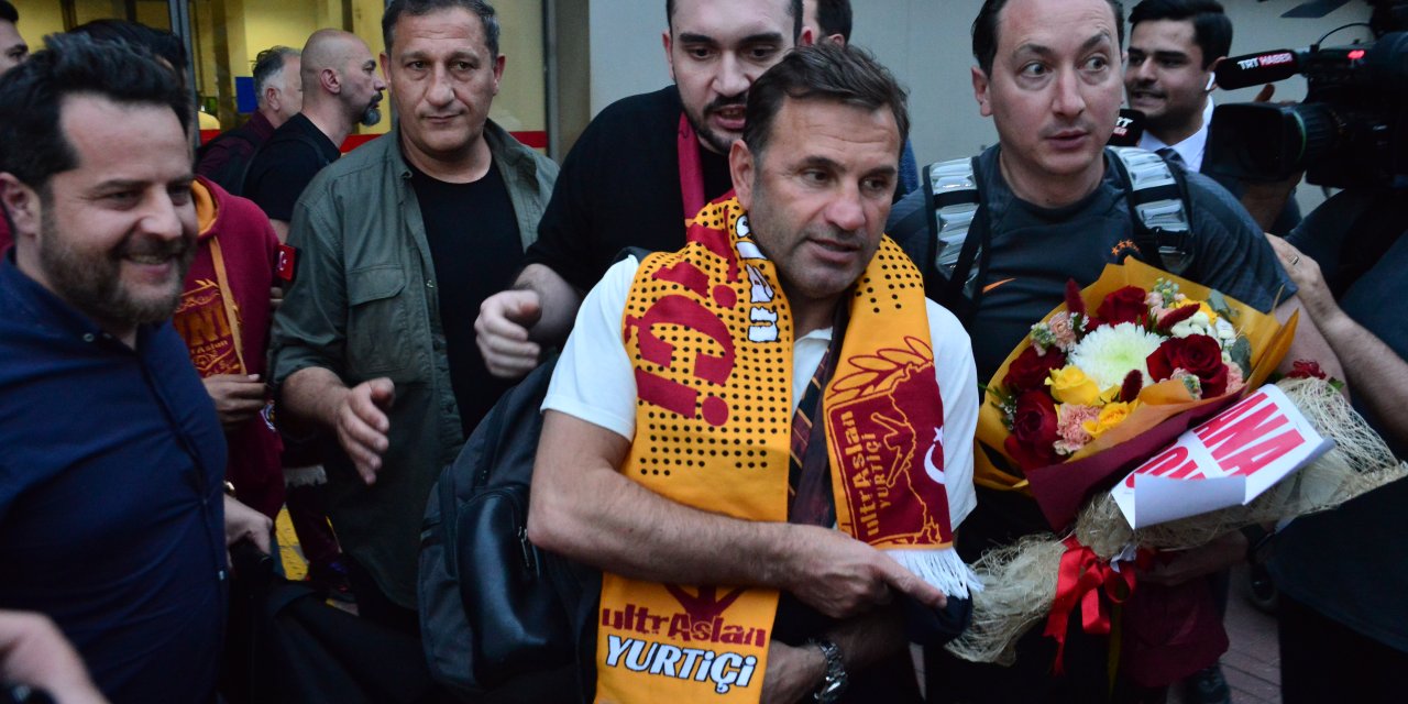 Galatasaray Kafilesi, Adana’da