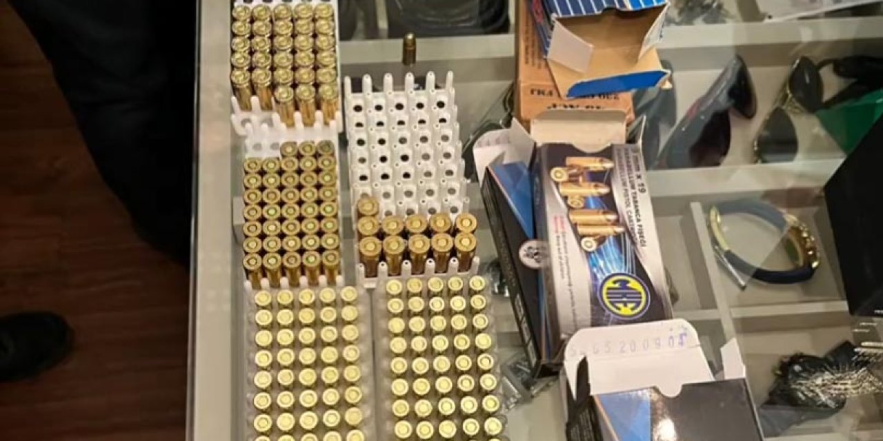 Bursa Merkezli 7 İlde Suç Örgütüne 'Mahzen-32' Operasyonu; 24 Gözaltı