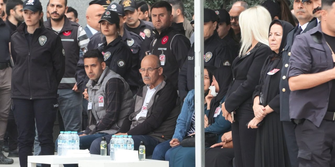 İstanbul - Şehit Emrah Büke İçin İstanbul İl Emniyet Müdürlüğü'nde Tören