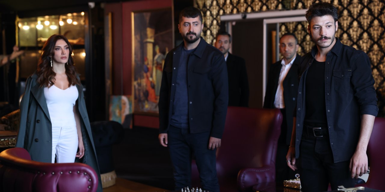 İnci Taneleri Ekrana Kilitledi