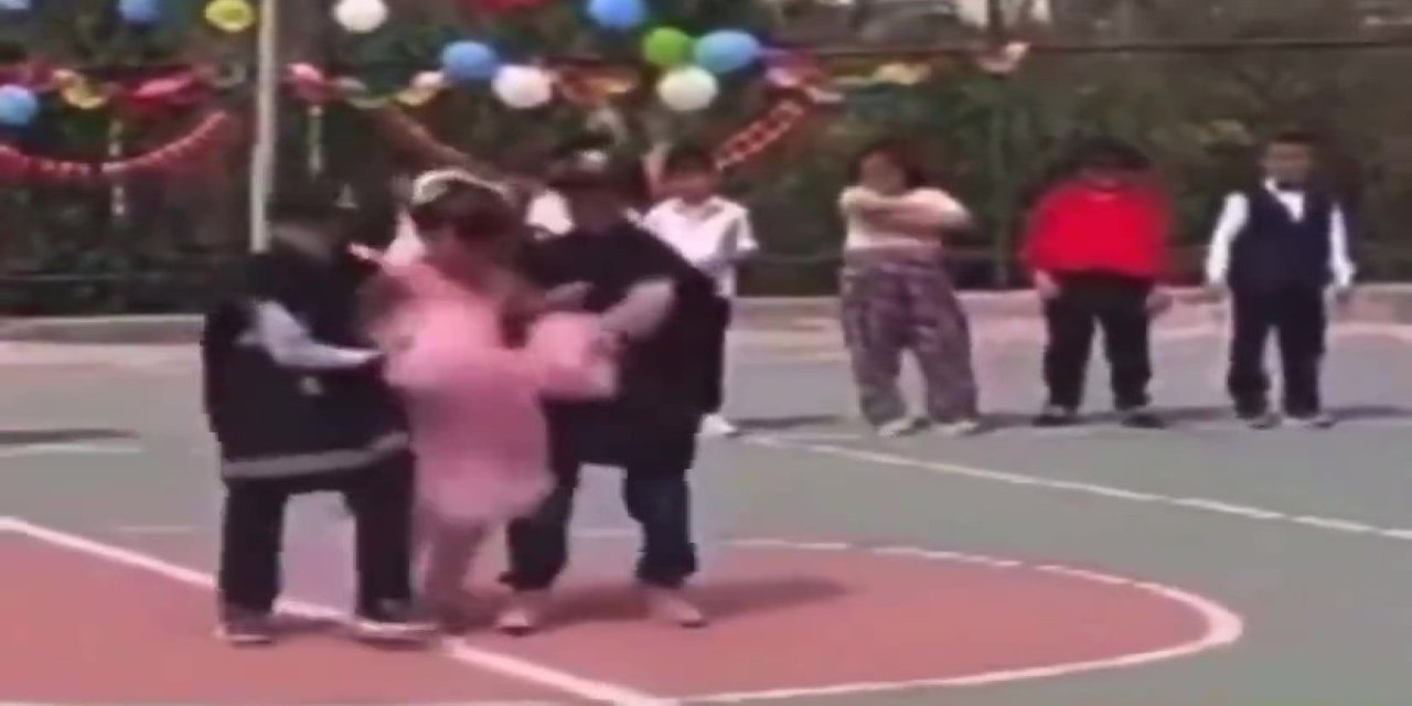 'dilan Polat'lı 23 Nisan Gösterisine Soruşturma