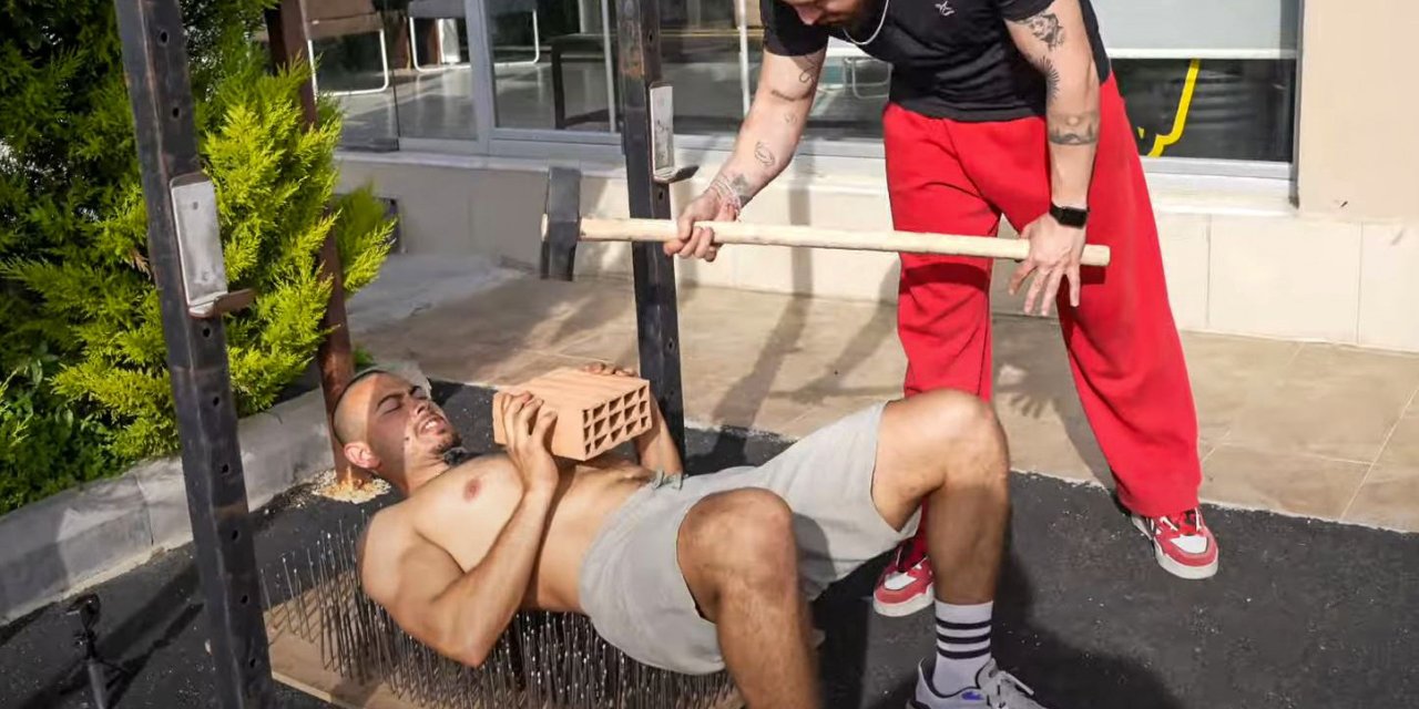 İddia Uğruna 700 Çivinin Üzerine Yattı