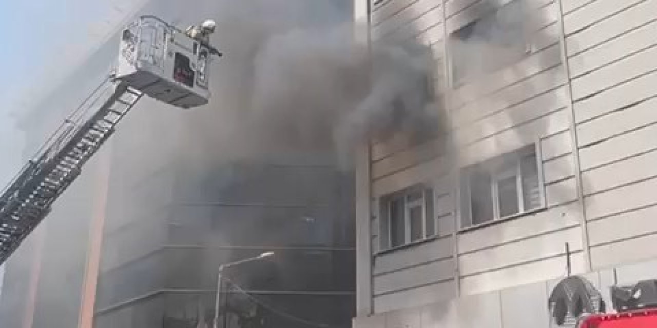 İstanbul - Kağıthane’de İş Yerinde Yangın