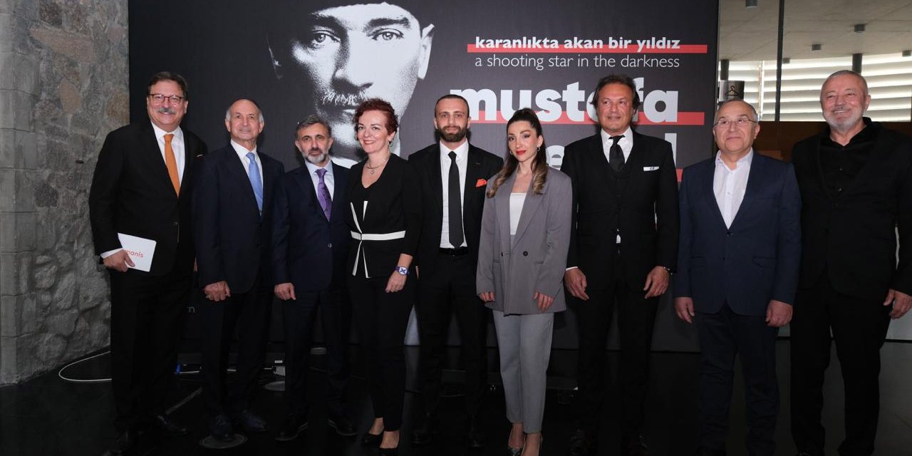 Ankara’da ‘Karanlıkta Akan Bir Yıldız: Mustafa Kemal Atatürk’ Sergisi Kapılarını Açtı
