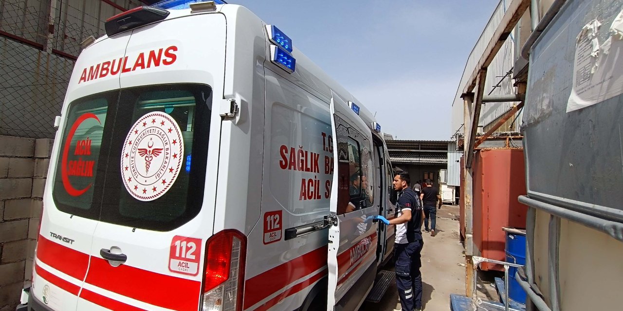 Fabrikada Mesai Arkadaşını Öldürüp, İntihar Etti