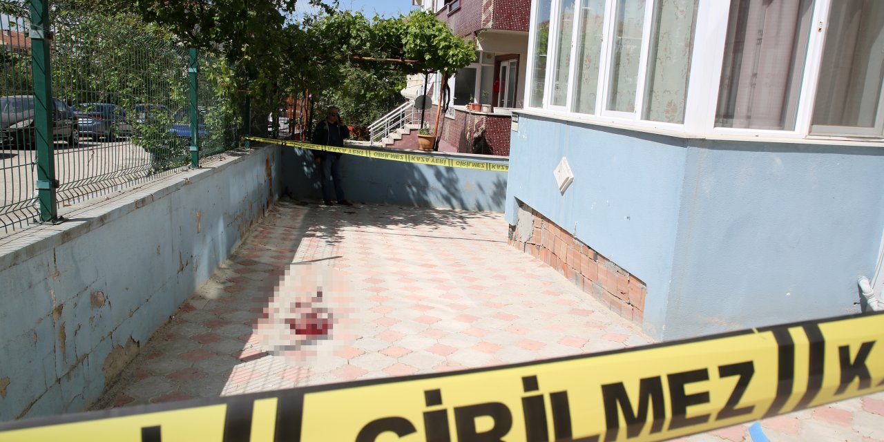 4’üncü Katın Balkonundan Düşüp Öldü