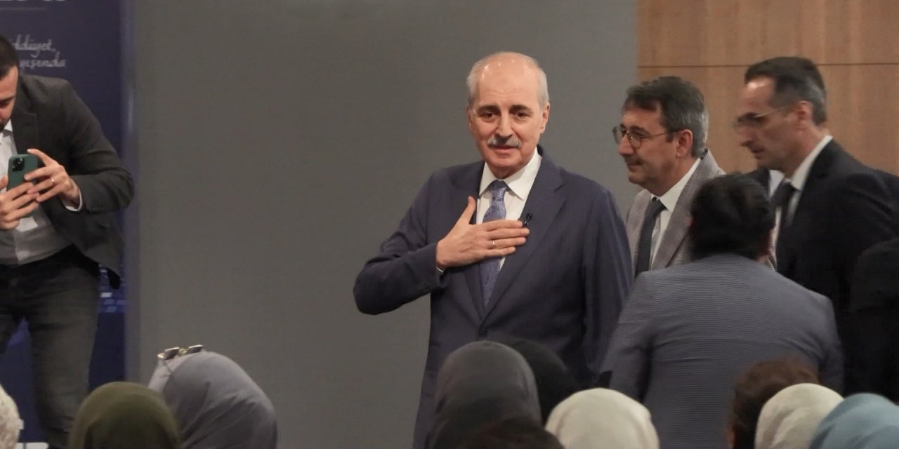 İstanbul - Tbmm Başkanı Kurtulmuş ‘Nasıl Yaşadılar; Sabahattin Zaim’ Konulu Panelde Öğrencilerle Bir Araya Geldi