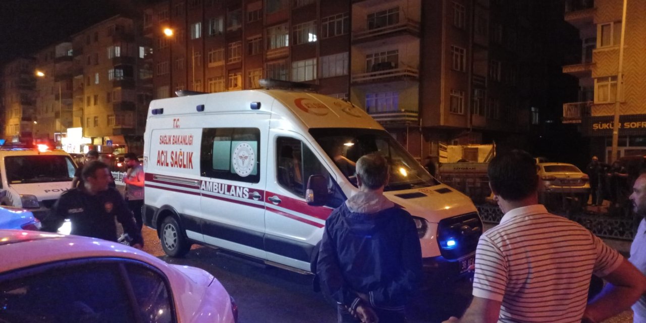 Kayseri'de, Tartıştığı Kişiyi Bıçakla Yaraladı