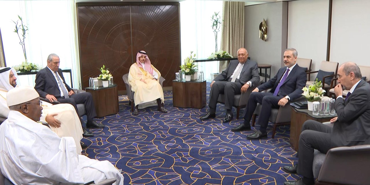 Bakan Fidan, Riyad’da Gazze Temas Grubu Toplantısına Katıldı