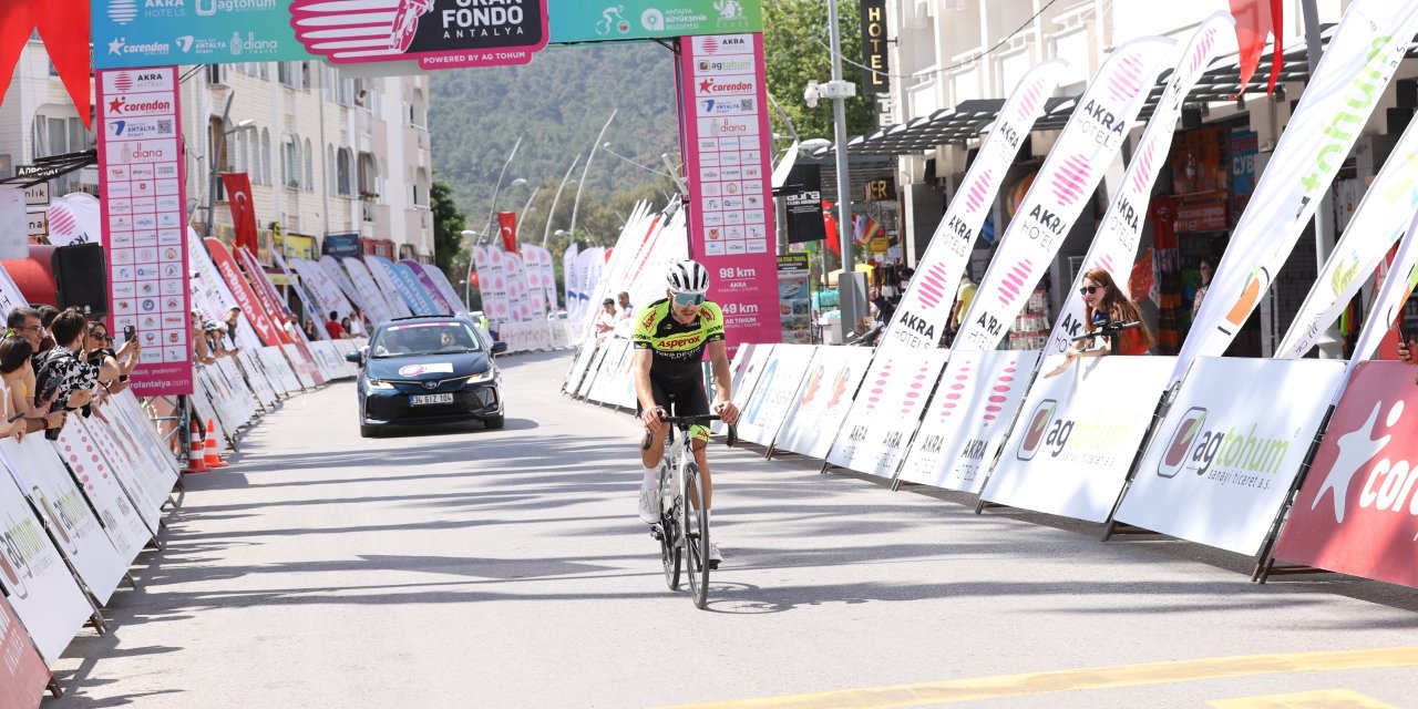 Bisiklet Tutkunları Akra Gran Fondo Antalya'da Kıyasıya Yarıştı