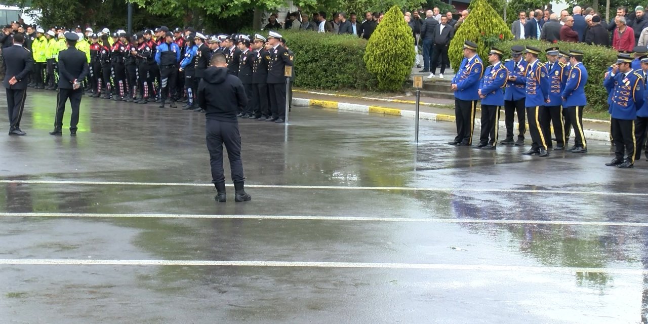 İstanbul-adıyaman’da Meslektaşı Tarafından Şehit Edilen Komiser Gökhan Özer Son Yolculuğuna Uğurlandı
