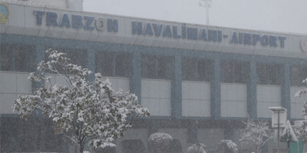 Trabzon'da hava ulaşımına sis engeli