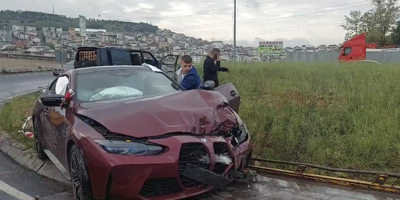 İstanbul-sancaktepe'de Kaza: 1'i Çocuk 6 Yaralı