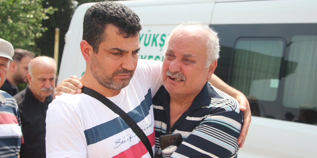 Kapısı Açık Otobüsten Düşerek Hayatını Kaybeden Kadın Toprağa Verildi; Sürücü Yeniden Gözaltında