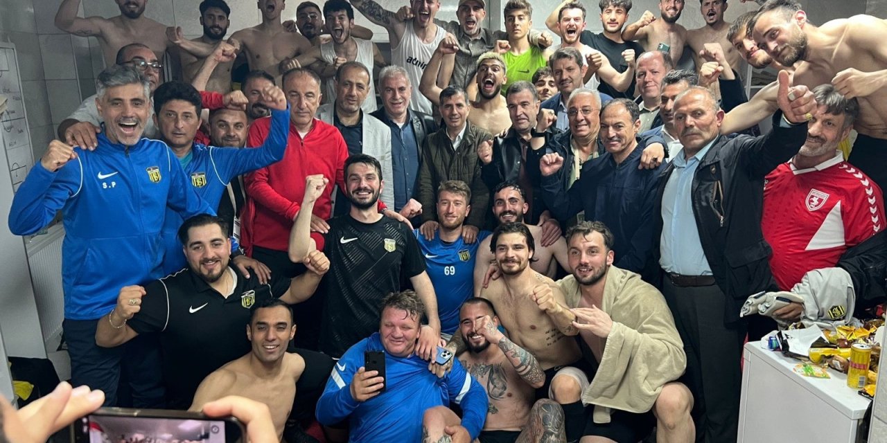 Bayburt Özel İdare Spor'da Ligde Kalmanın Sevinci Yaşanıyor