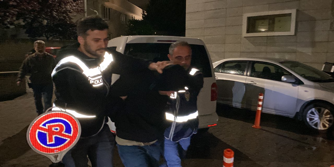 Kendisini aldattığını öne sürdüğü sevgilisini banyoda tabancayla öldürdü