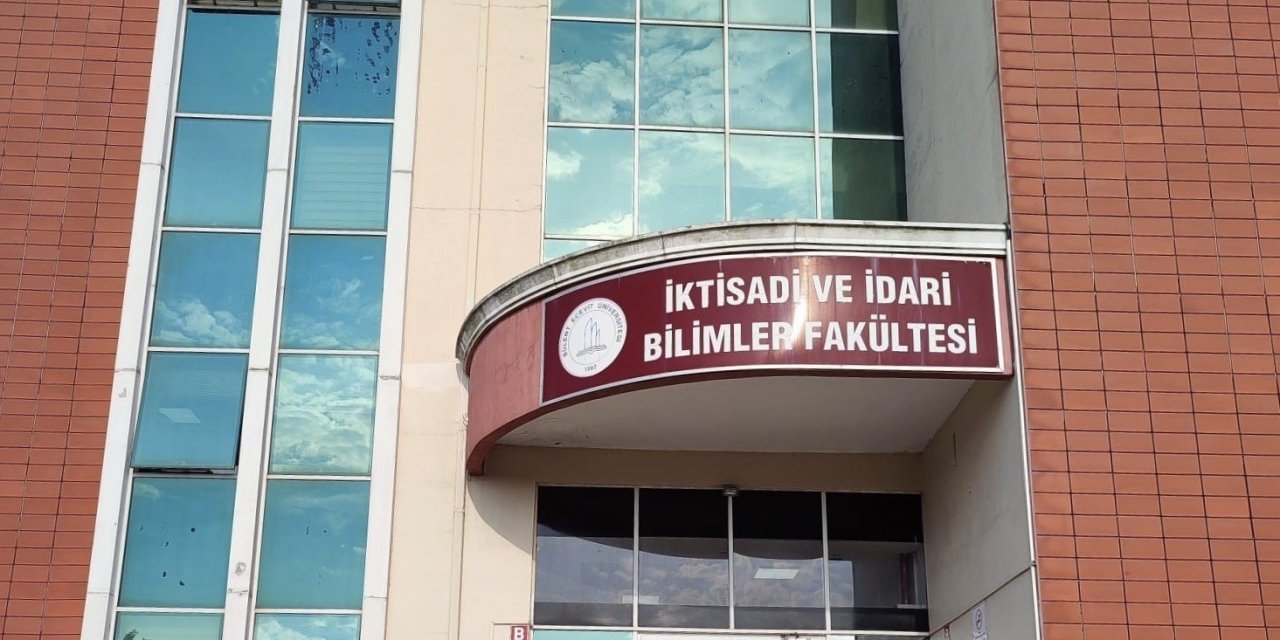 Zbeü İktisadi Ve İdari Bilimler Fakültesinde İki Program Akredite Edildi