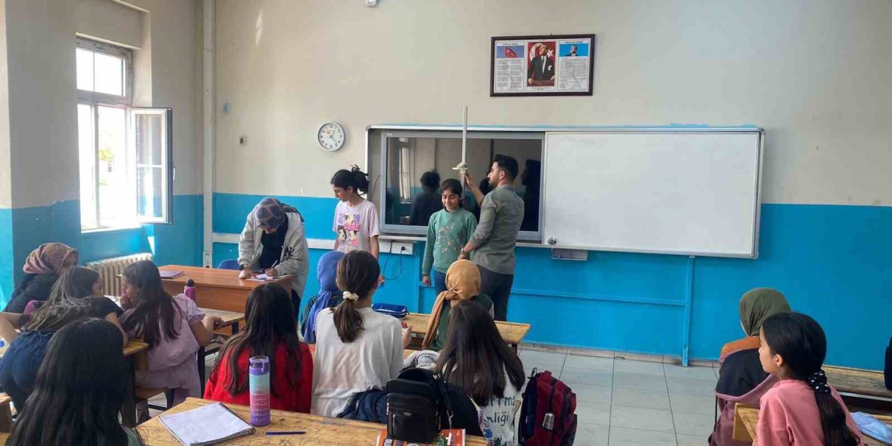 Erciş’te Öğrencilere Sağlık Taraması Yapıldı