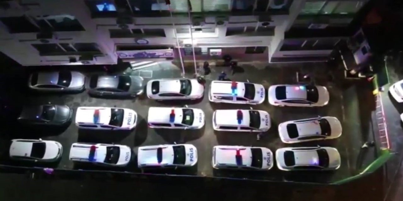 İzmir’de Helikopter Destekli Operasyonda 13 Şüpheli Yakalandı